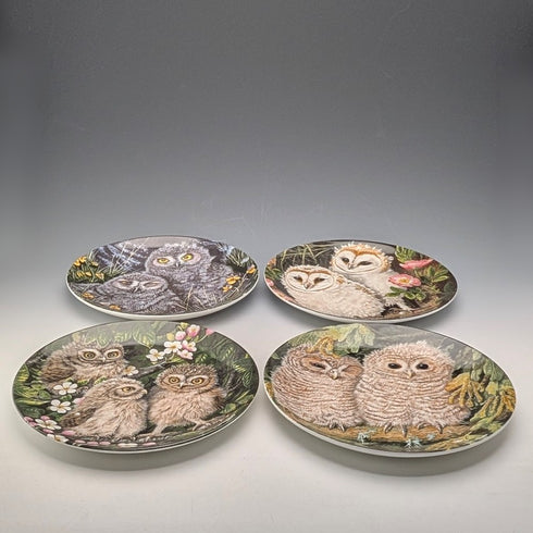 英国ヴィンテージ ウェッジウッド ベビーオウルシリーズ アートプレート4枚セット